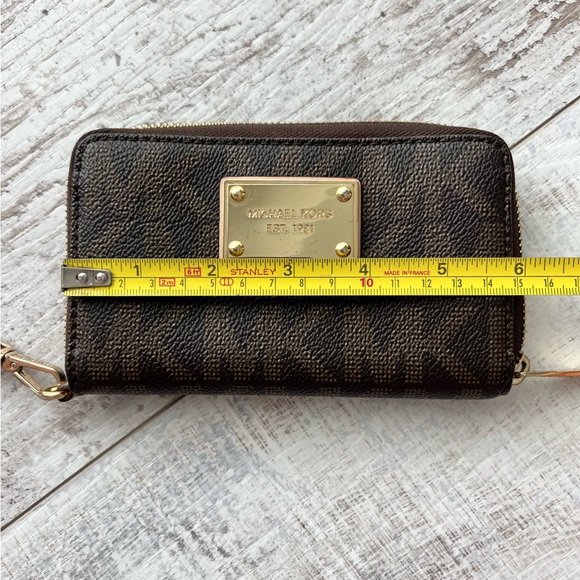 Michael Kors Black Wristlet Wallet - Picture 8 of 9